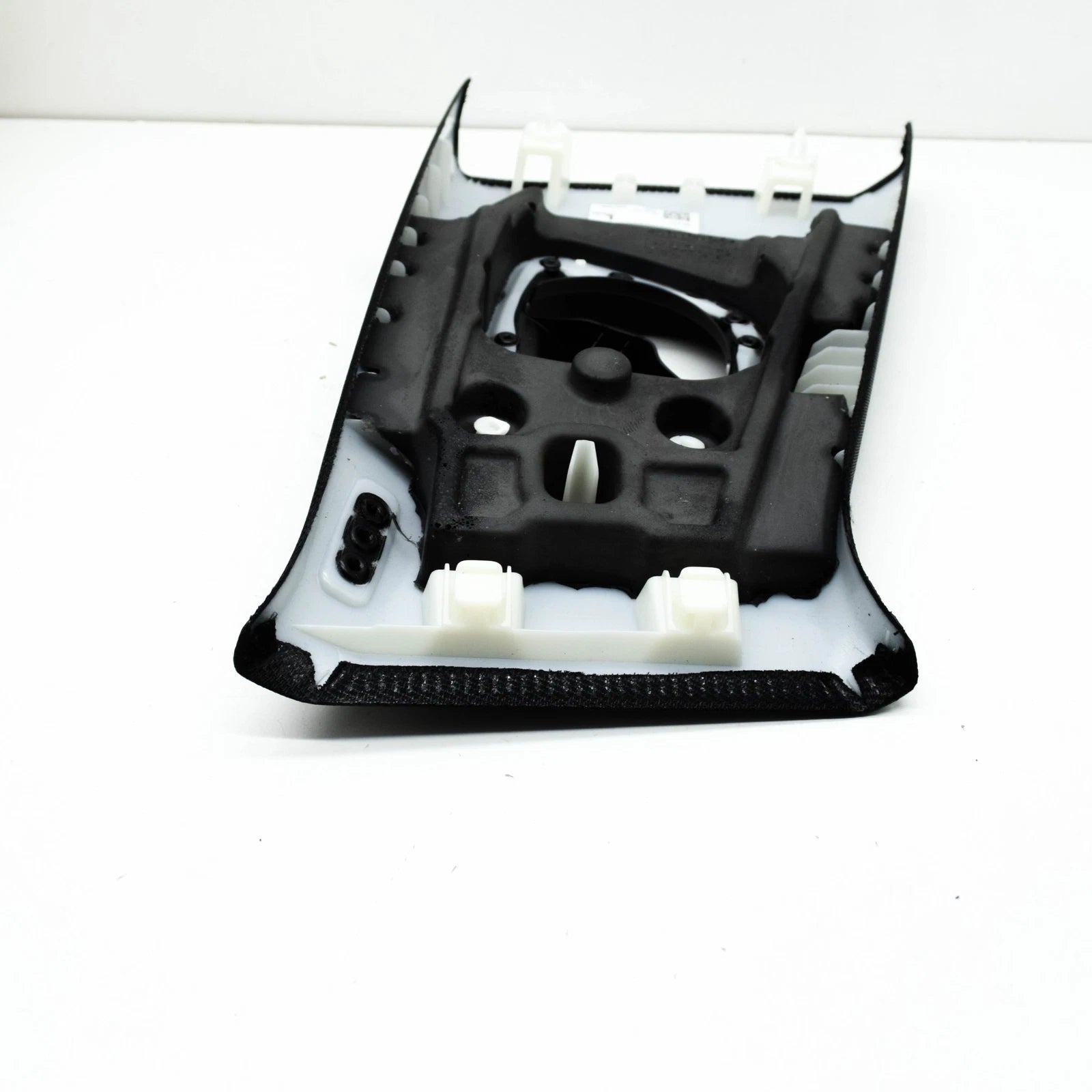 NEW BMW 5 G30 REAR LEFT B-PILLAR UPPER COLUMN TRIM 51438065025 ORIGINAL