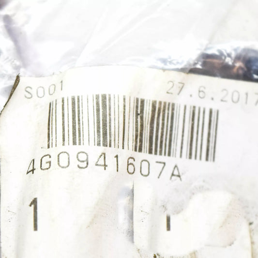 NEW AUDI A6 C7 FRONT HEADLIGHT BULB CAP 4G0941607A ORIGINAL