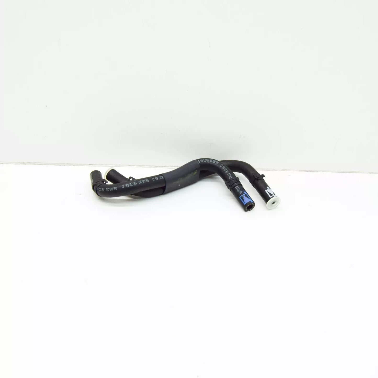 NEW VOLKSWAGEN GOLF 1K MK5 FEED/RETURN FUEL HOSE PIPE 1K0130307L ORIGINAL
