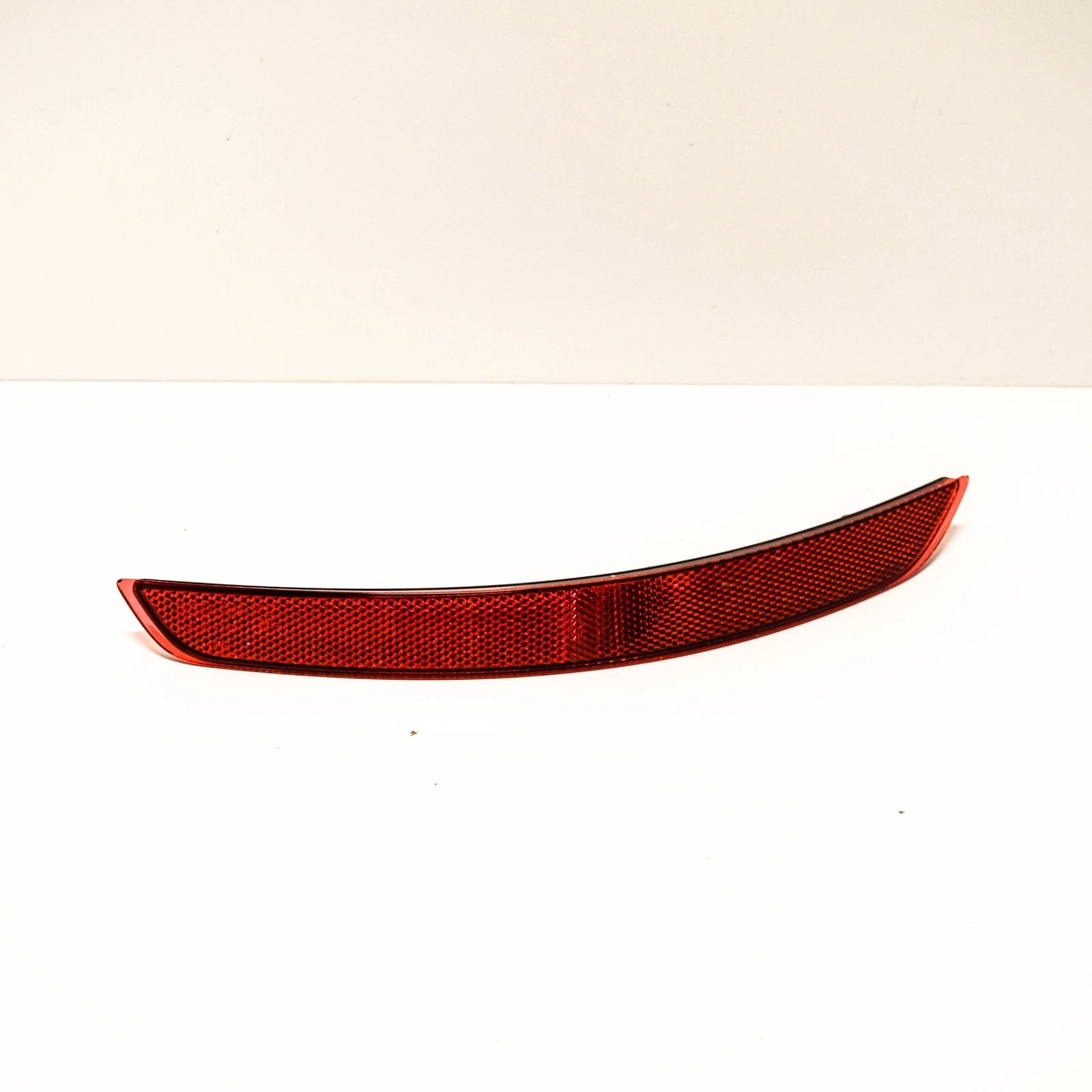 NEW AUDI A3 SPORTBACK 8V REAR RIGHT LIGHT REFLECTOR 8V5945106A ORIGINAL