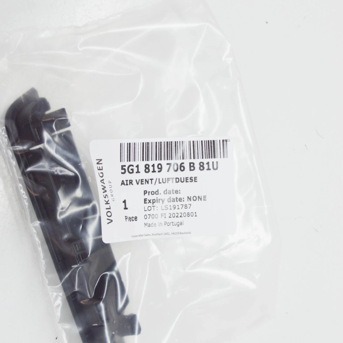 NEW VOLKSWAGEN GOLF 5G MK7 FRONT RIGHT PANEL AIR VENT LHD 5G1819706B81U ORIGINAL