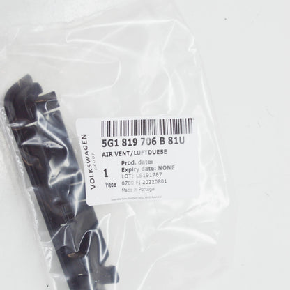 NEW VOLKSWAGEN GOLF 5G MK7 FRONT RIGHT PANEL AIR VENT LHD 5G1819706B81U ORIGINAL