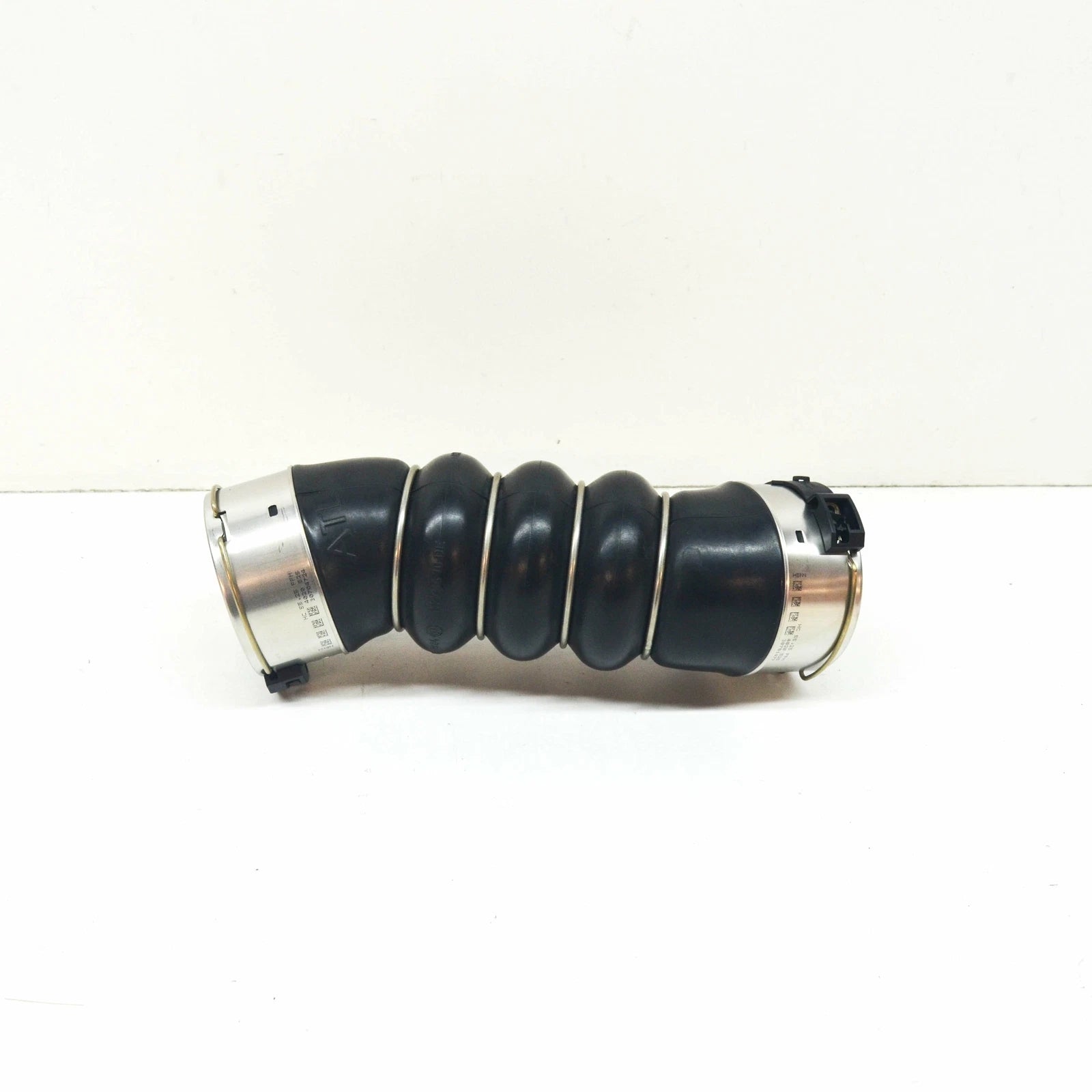 NEW BMW 3 G20 RIGHT INTERCOOLER AIR CHARGE PIPE HOSE 11618571024 ORIGINAL