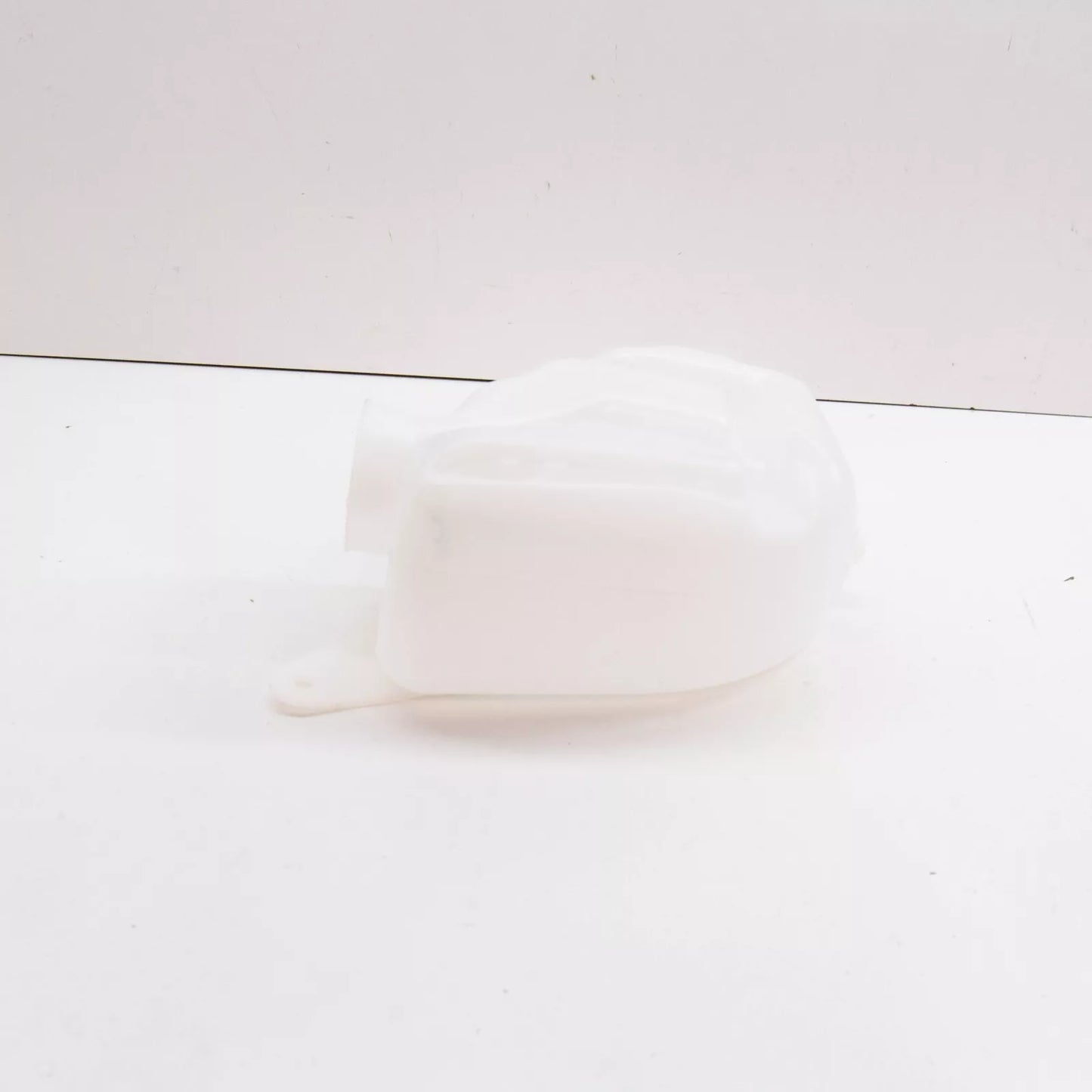 NEW MERCEDES-BENZ VITO BUS W639 WINDOW WASHER TANK A0008695220 ORIGINAL