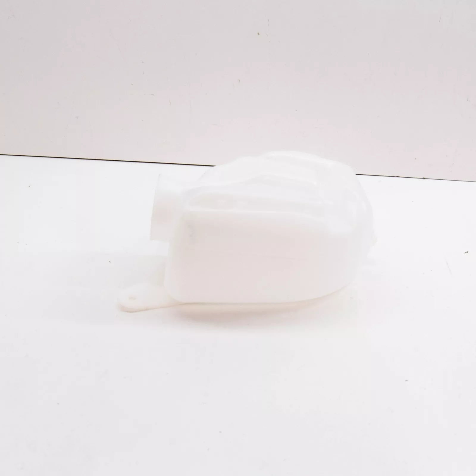 NEW MERCEDES-BENZ VITO BUS W639 WINDOW WASHER TANK A0008695220 ORIGINAL