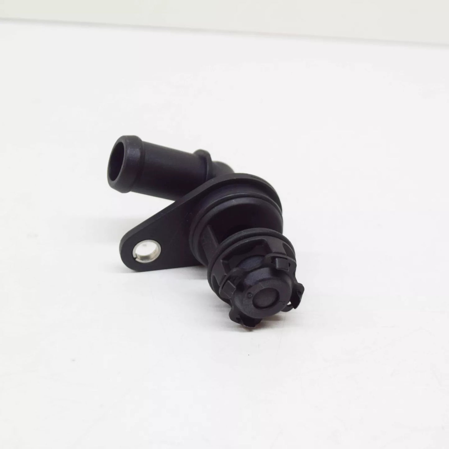 NEW AUDI A6 C7 ENGINE COOLANT PIPE ADAPTER 059121155AH ORIGINAL