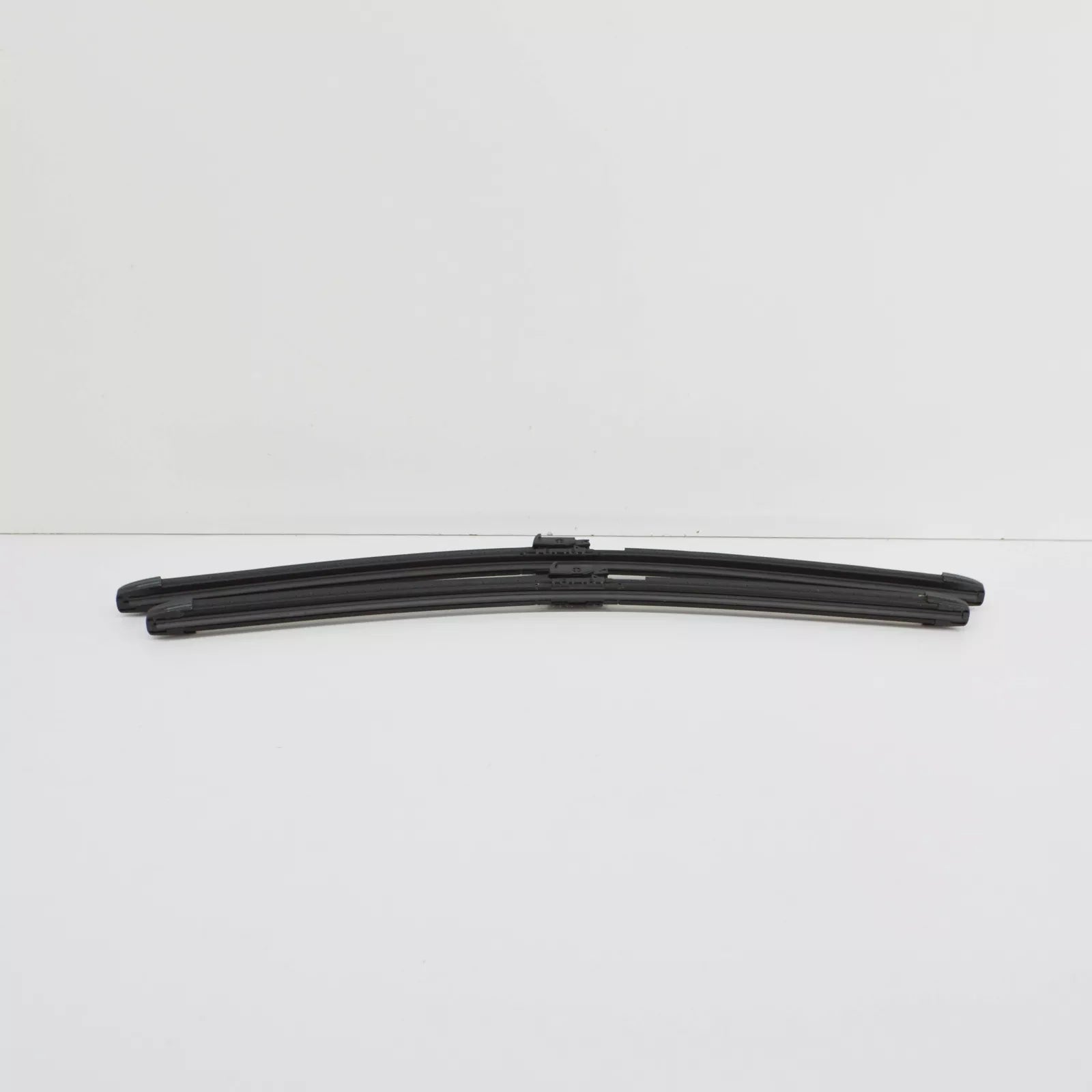 NEW MERCEDES-BENZ S-CLASS W222 FRONT WIPER BLADES SET A2228201245 RHD ORIGINAL