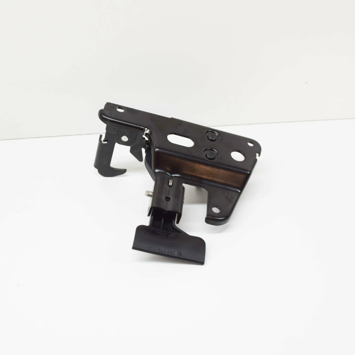 NEW AUDI R8 4S BONNET SAFETY LATCH 4F0823480R 2018