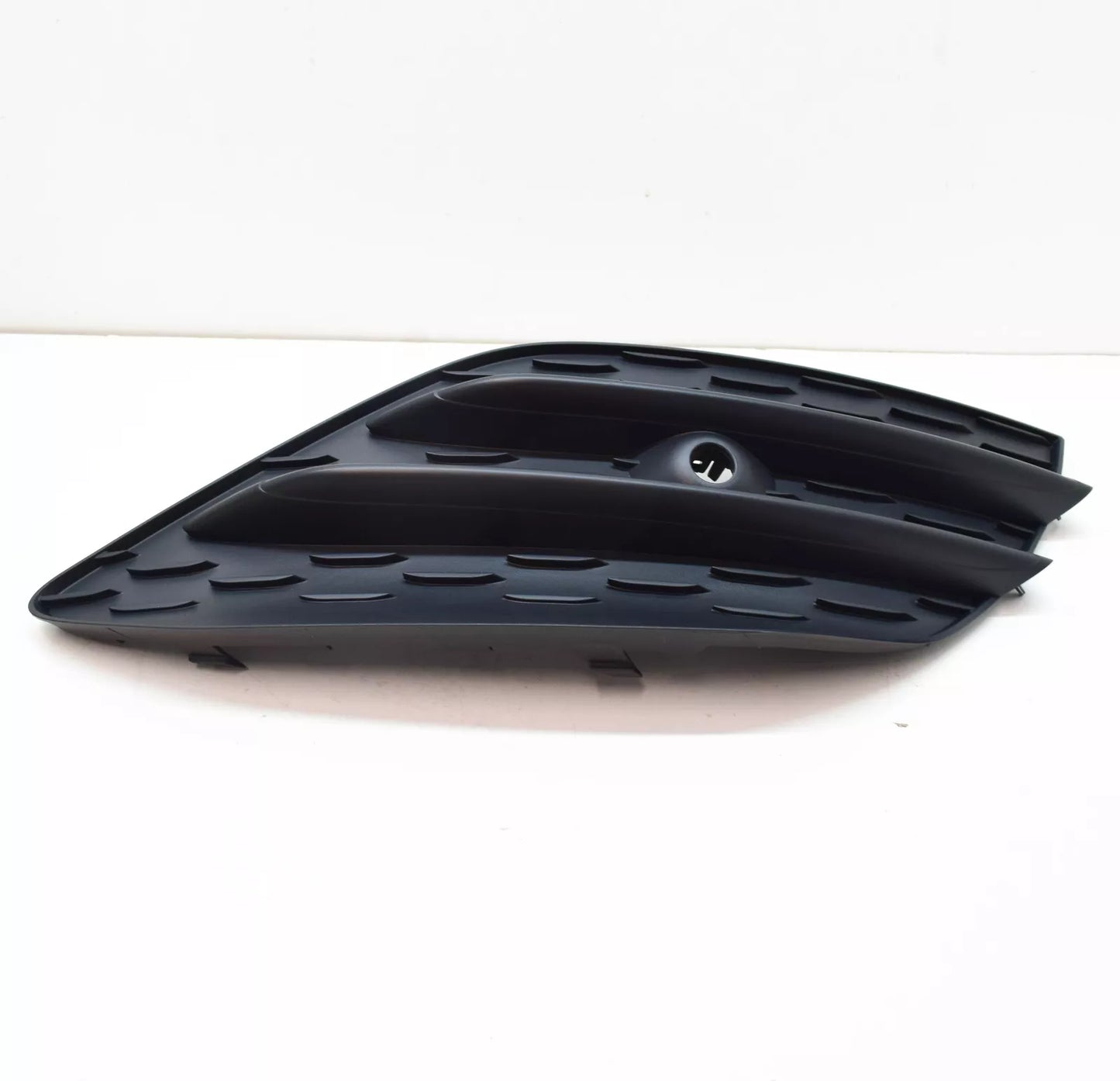 NEW MERCEDES-BENZ CLA COUPE C118 FRONT RIGHT BUMPER GRILLE A1188854401 ORIGINAL