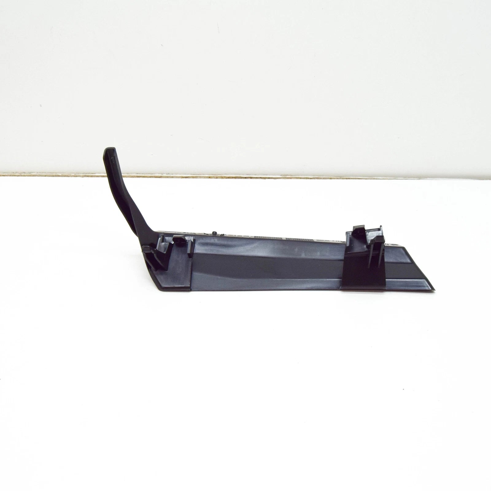 NEW BMW X5 G05 HEATER EVAPORATOR RADIATOR COVER 64319389368 ORIGINAL