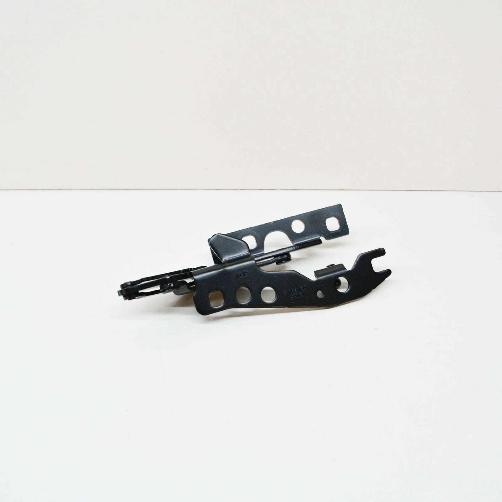 NEW BMW 6 E64 FRONT LEFT BONNET HINGE 7210669 41617210669 2010 ORIGINAL