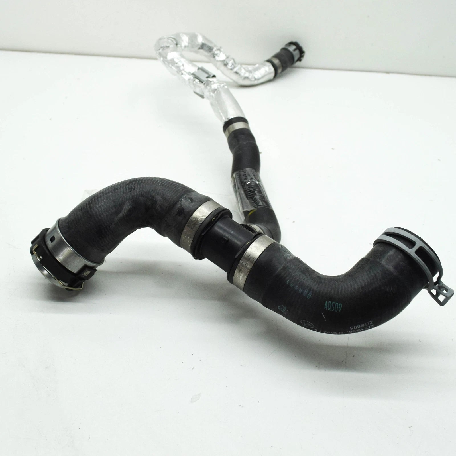 NEW MERCEDES-BENZ A W177 RIGHT SIDE WATER RADIATOR HOSE A1775011701 ORIGINAL