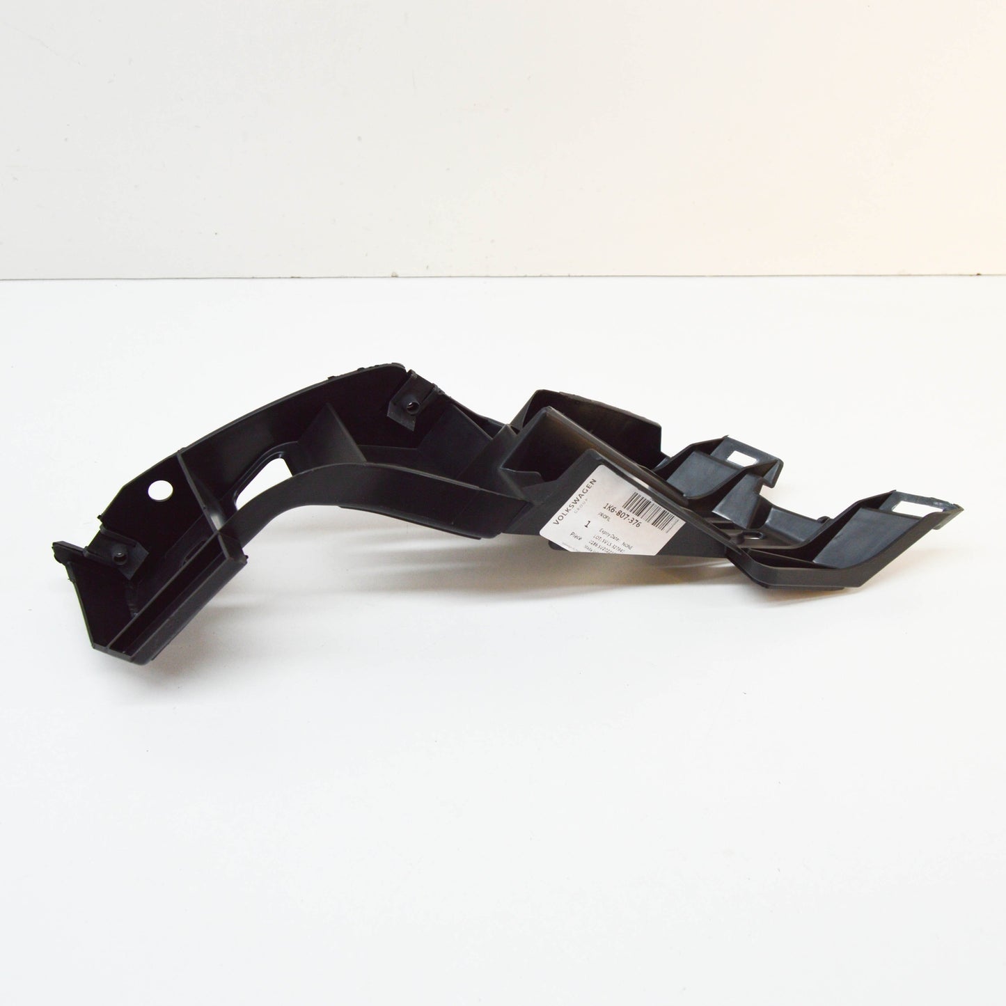 NEW VOLKSWAGEN GOLF MK5 REAR BUMPER RIGHT GUIDE PROFILE 1K6807376 ORIGINAL