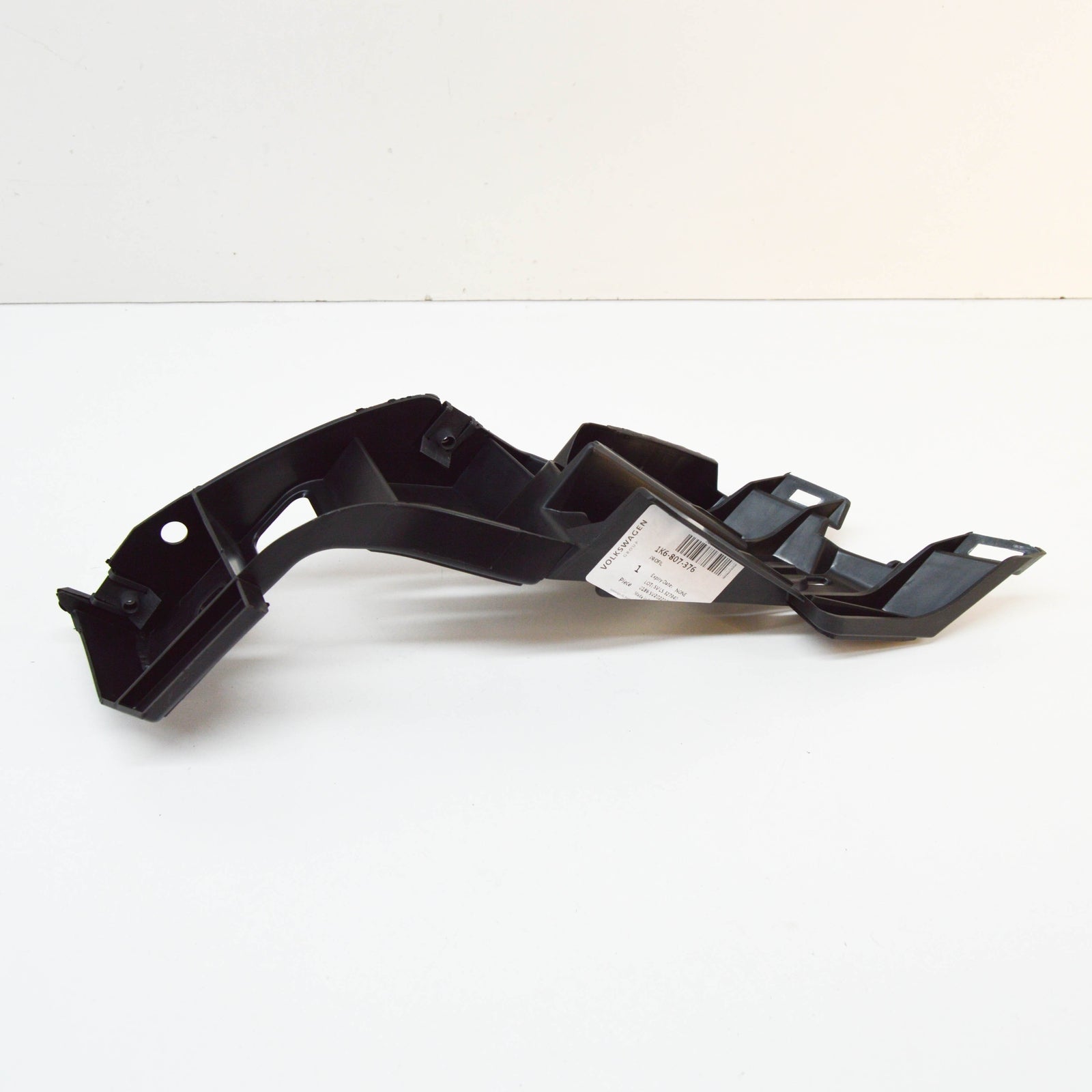 NEW VOLKSWAGEN GOLF MK5 REAR BUMPER RIGHT GUIDE PROFILE 1K6807376 ORIGINAL