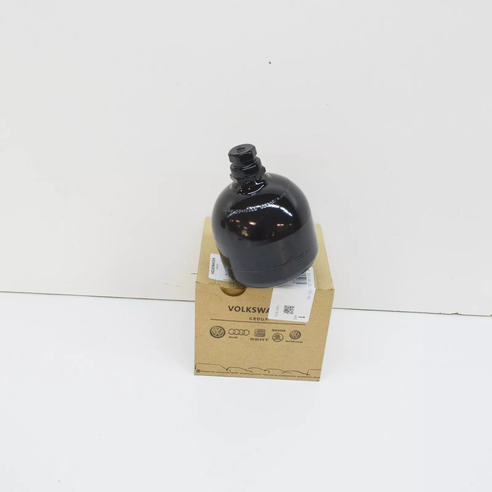 NEW AUDI R8 42 OEM AUTOMATIC GEARBOX PRESSURE ACCUMULATOR 086325585 ORIGINAL