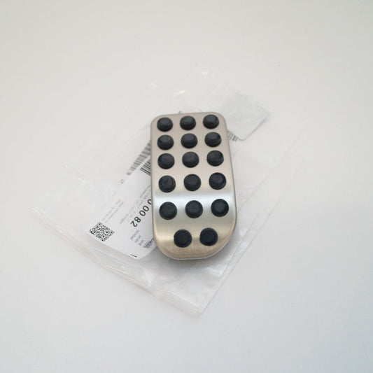 NEW MERCEDES-BENZ VIANO W639 ACCELERATOR PEDAL RUBBER TRIM A6393000082 ORIGINAL