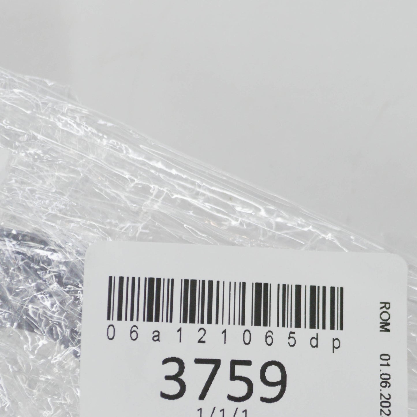 NEW AUDI A3 8P ENGINE COOLANT HOSE 06A121065DP ORIGINAL