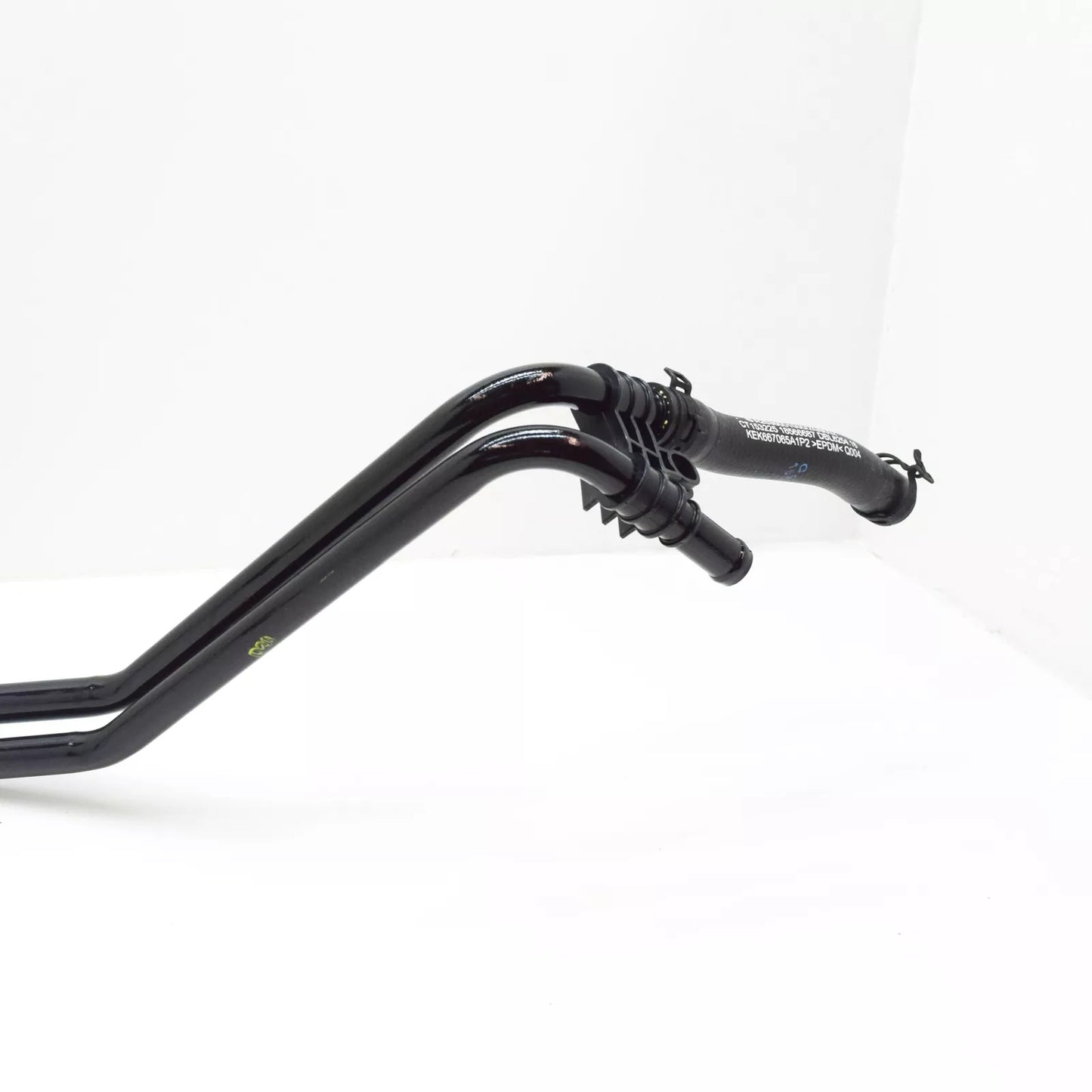 NEW MERCEDES-BENZ GLC X253 ENGINE COOLANT LINE A2535001000 ORIGINAL