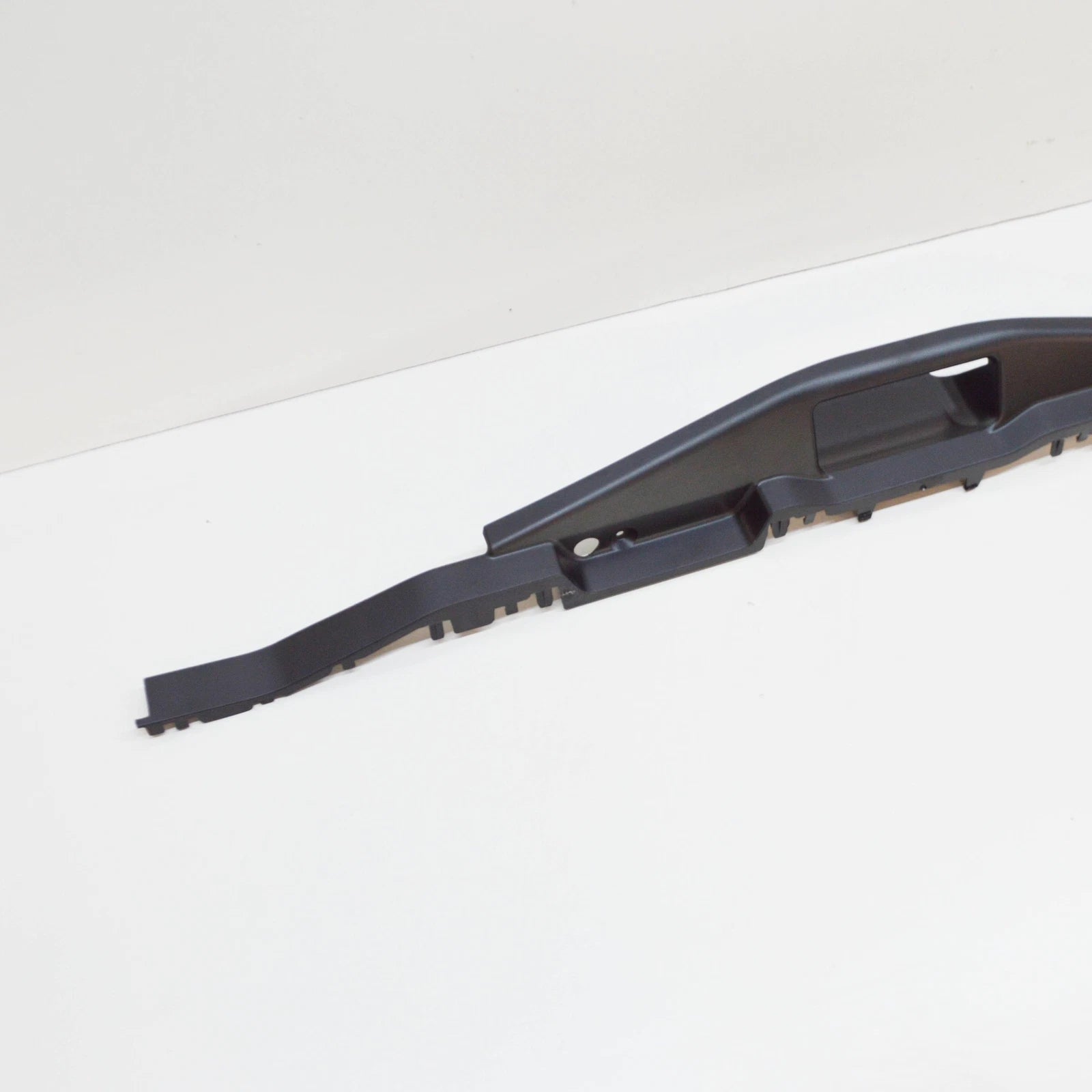 NEW BMW X5 E70 TAILGATE COVER TRIM 7177379 51497177379 ORIGINAL