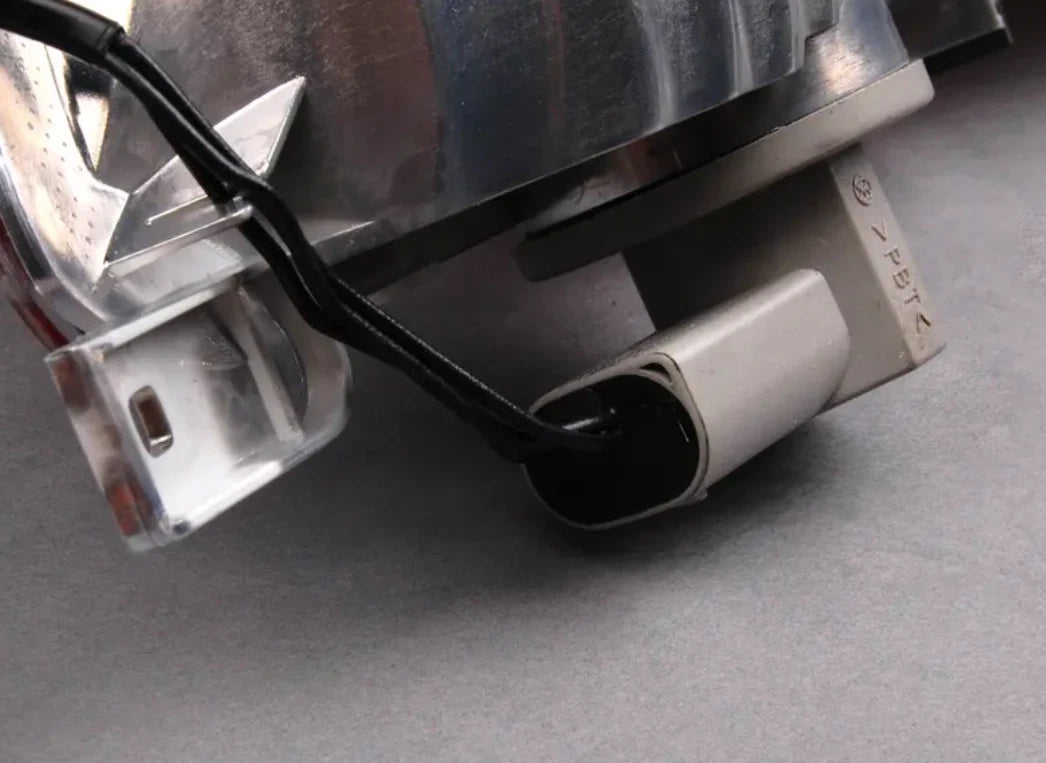 NEW BMW 6 CABRIO E64 REAR LEFT TAILLIGHT 63217841121 7841121 ORIGINAL