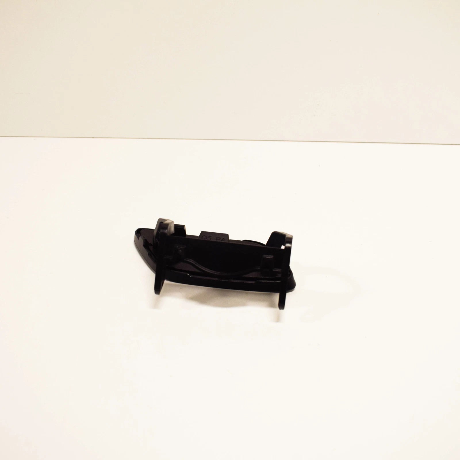 NEW AUDI Q5 8R FRONT LEFT HEADLIGHT WASHER COVER CAP 8R0955275CGRU