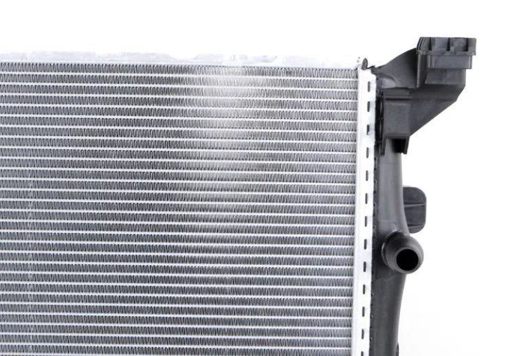 NEW MERCEDES BENZ GLA X156 ENGINE WATER COOLING RADIATOR A2465001403 ORIGINAL