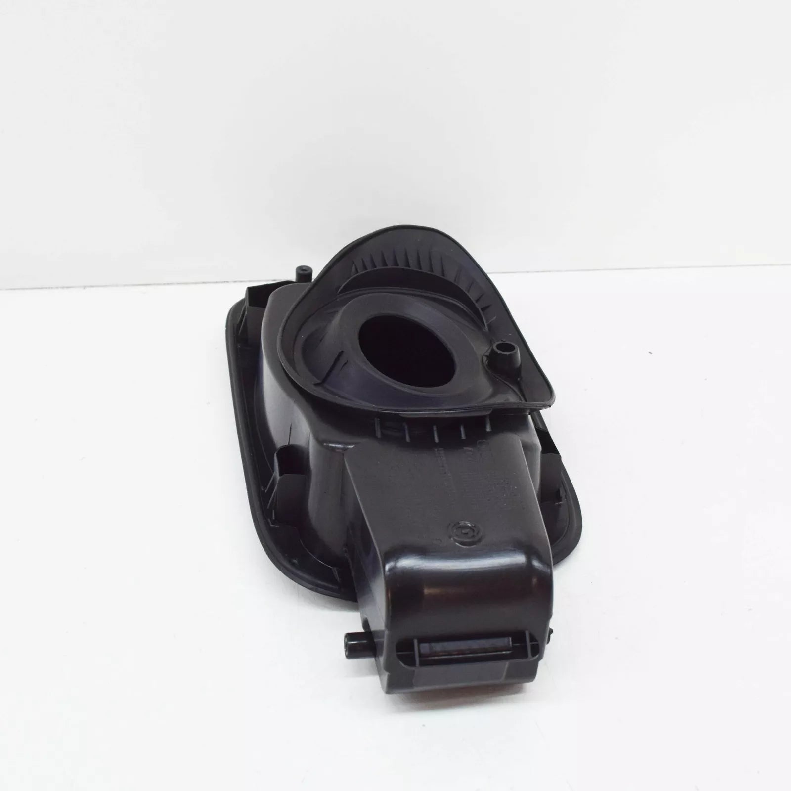 NEW AUDI A3 8V FUEL FILLER FLAP INSERT 8V3809906D