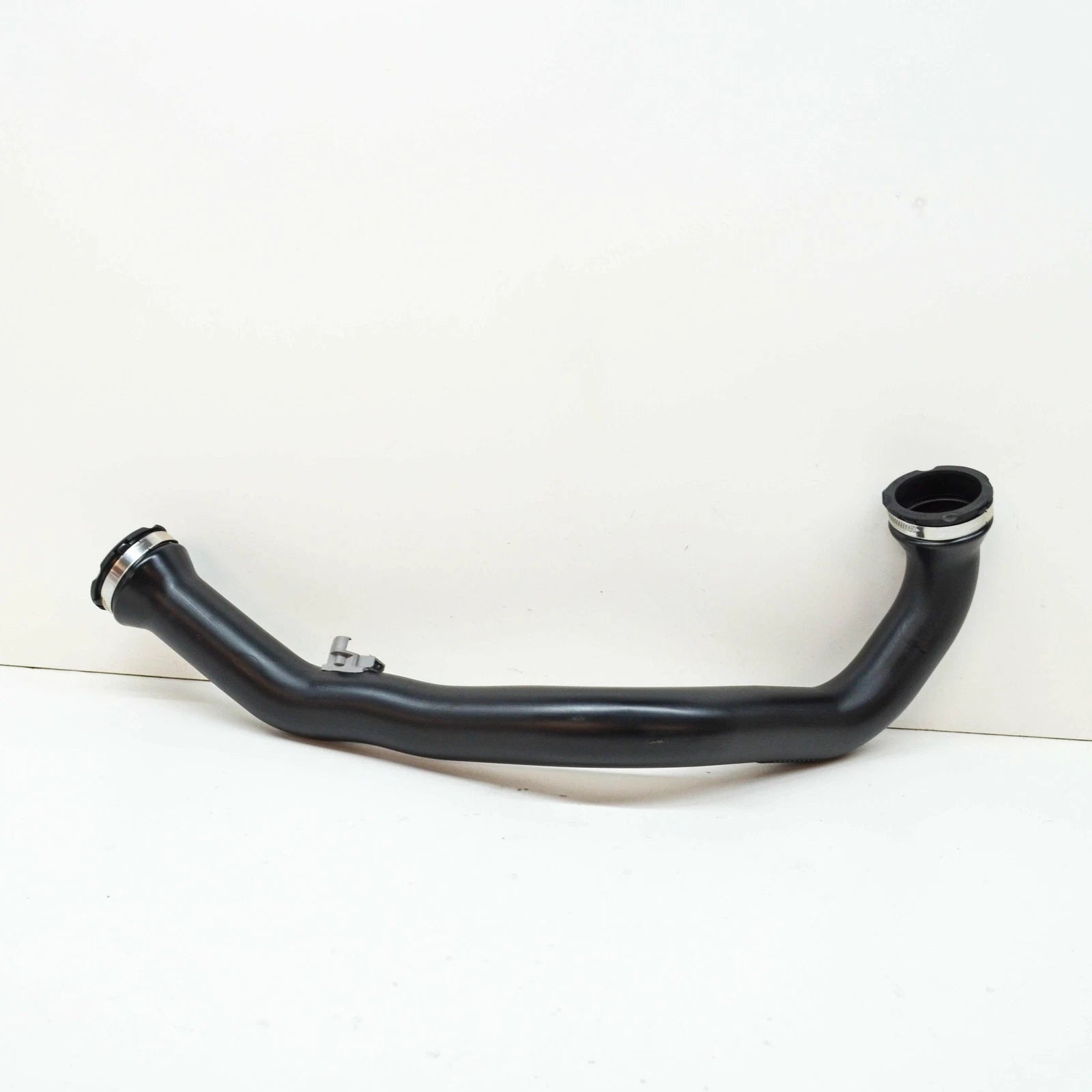 NEW AUDI A5 CABRIO 8W6 LEFT INTERCOOLER TURBOCHARGER HOSE 8W0145673AM