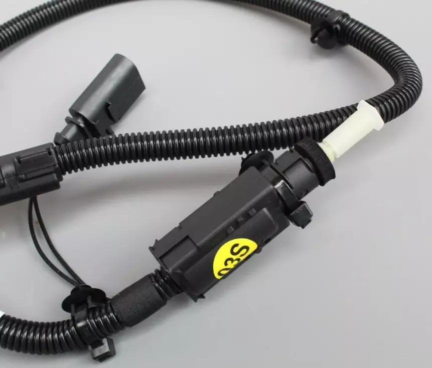 NEW VW TOURAN 5T1 #REDUCTION AGENT SUPPLY LINE 7P0131984A ORIGINAL