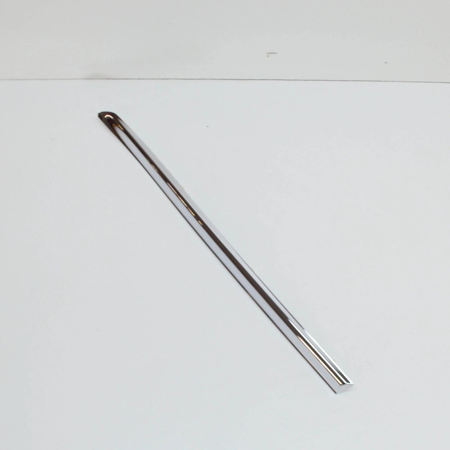 NEW BMW 3 E46 REAR LEFT MOULDING FENDER 51138238879 8238879 ORIGINAL