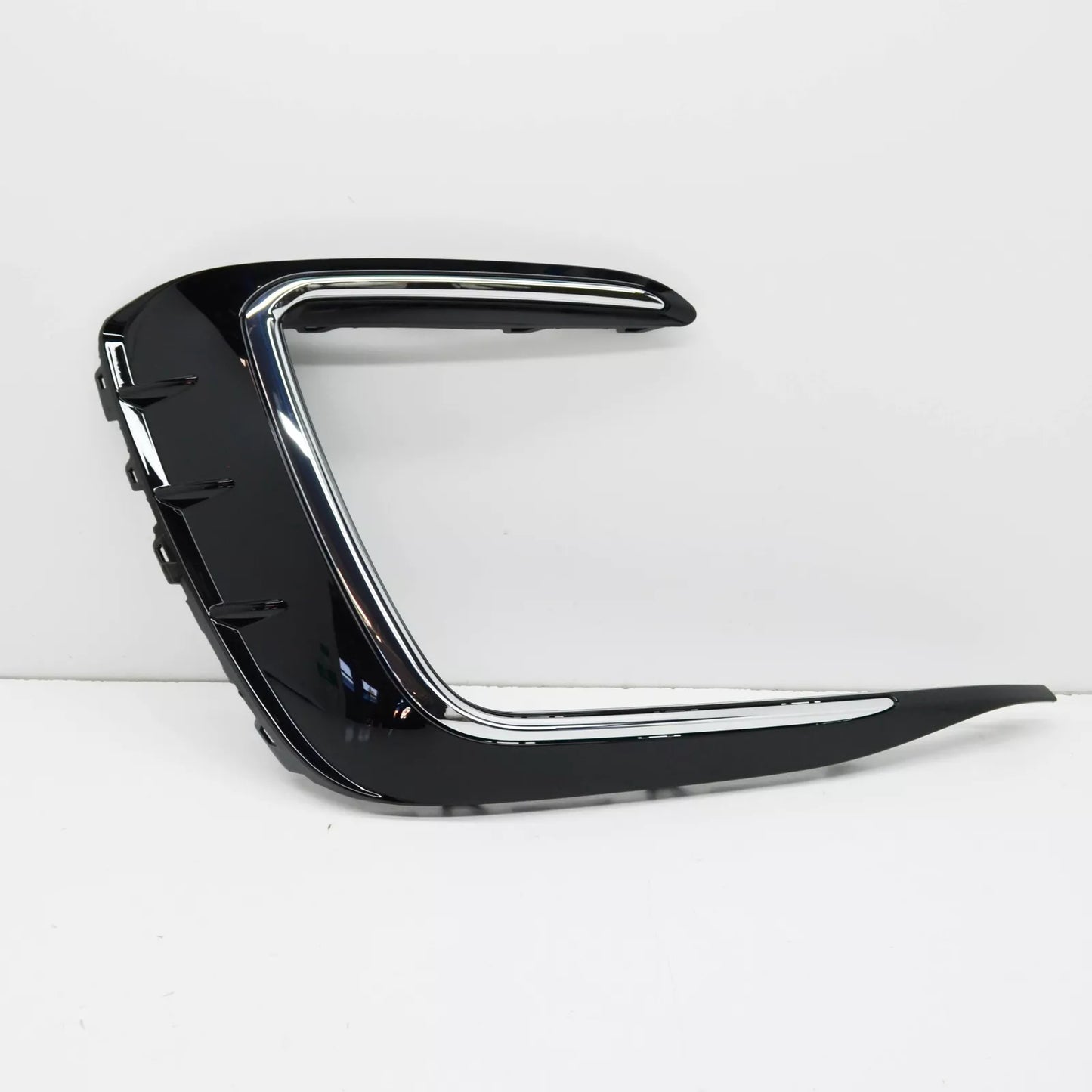 NEW VW TIGUAN AD FRONT BUMPER LEFT VENT GRILLE TRIM 5NA854661HDPJ