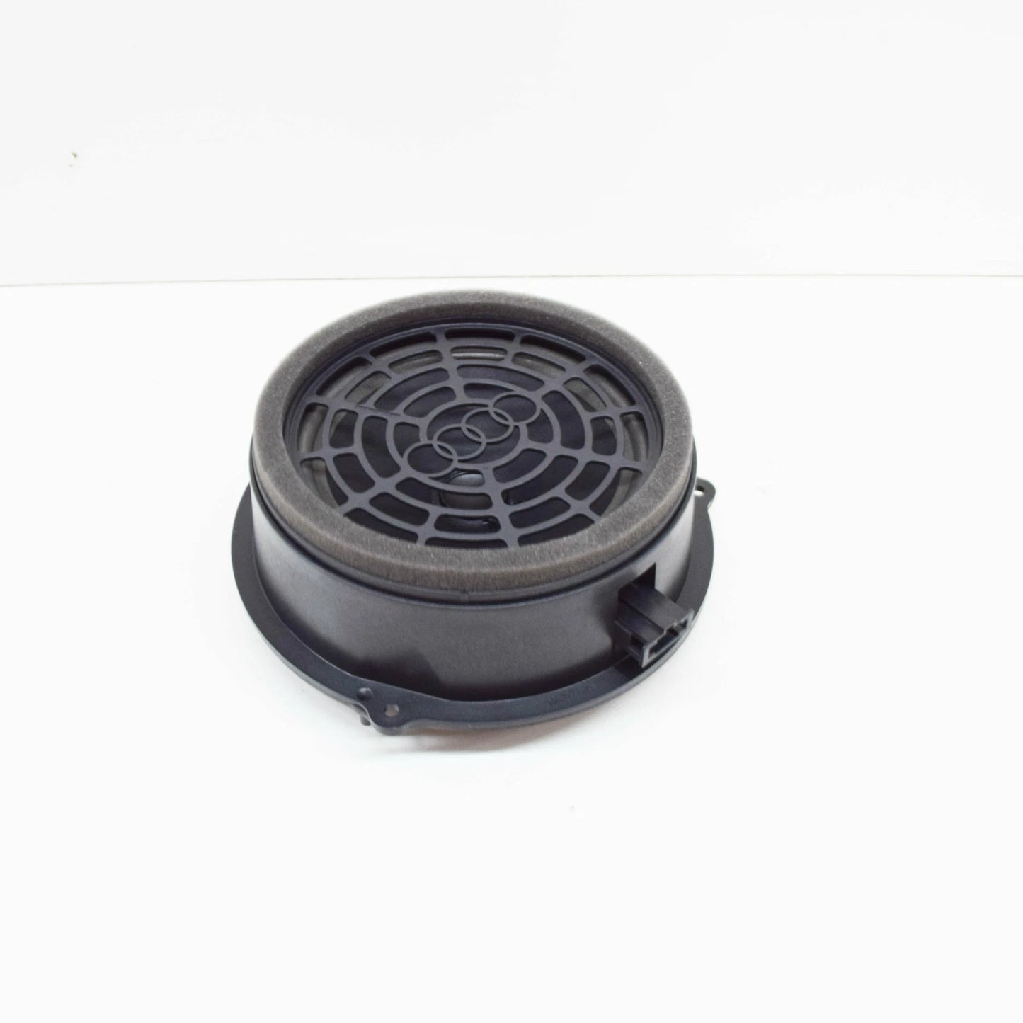 NEW AUDI A4 B8 REAR DOOR MID-RANGE BASS SPEAKER 8K0035411A ORIGINAL