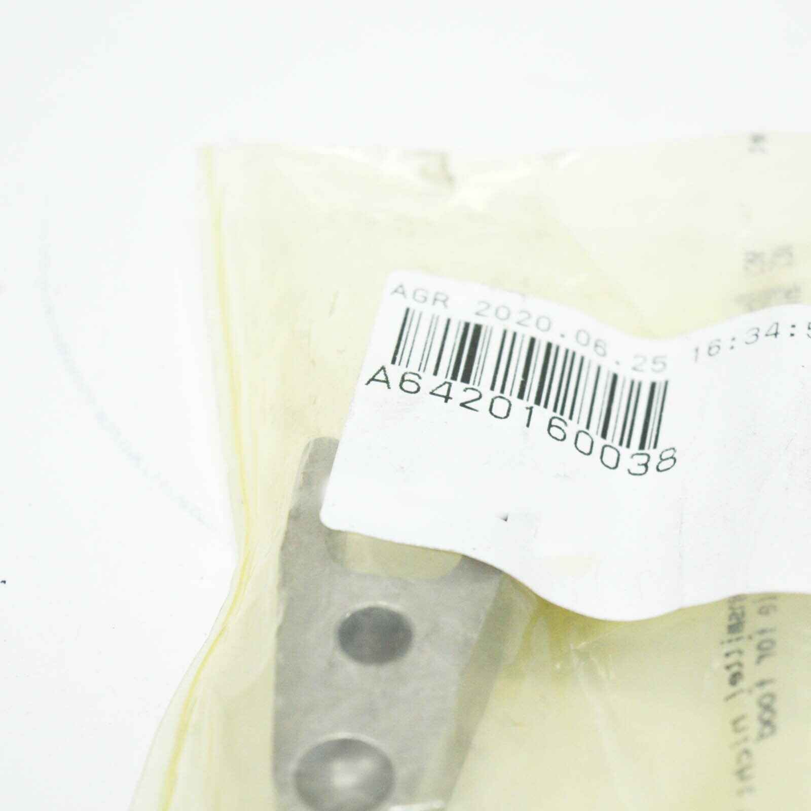 NEW MERCEDES-BENZ ML W164 INJECTION NOZZLE BRACKET A6420160038 ORIGINAL