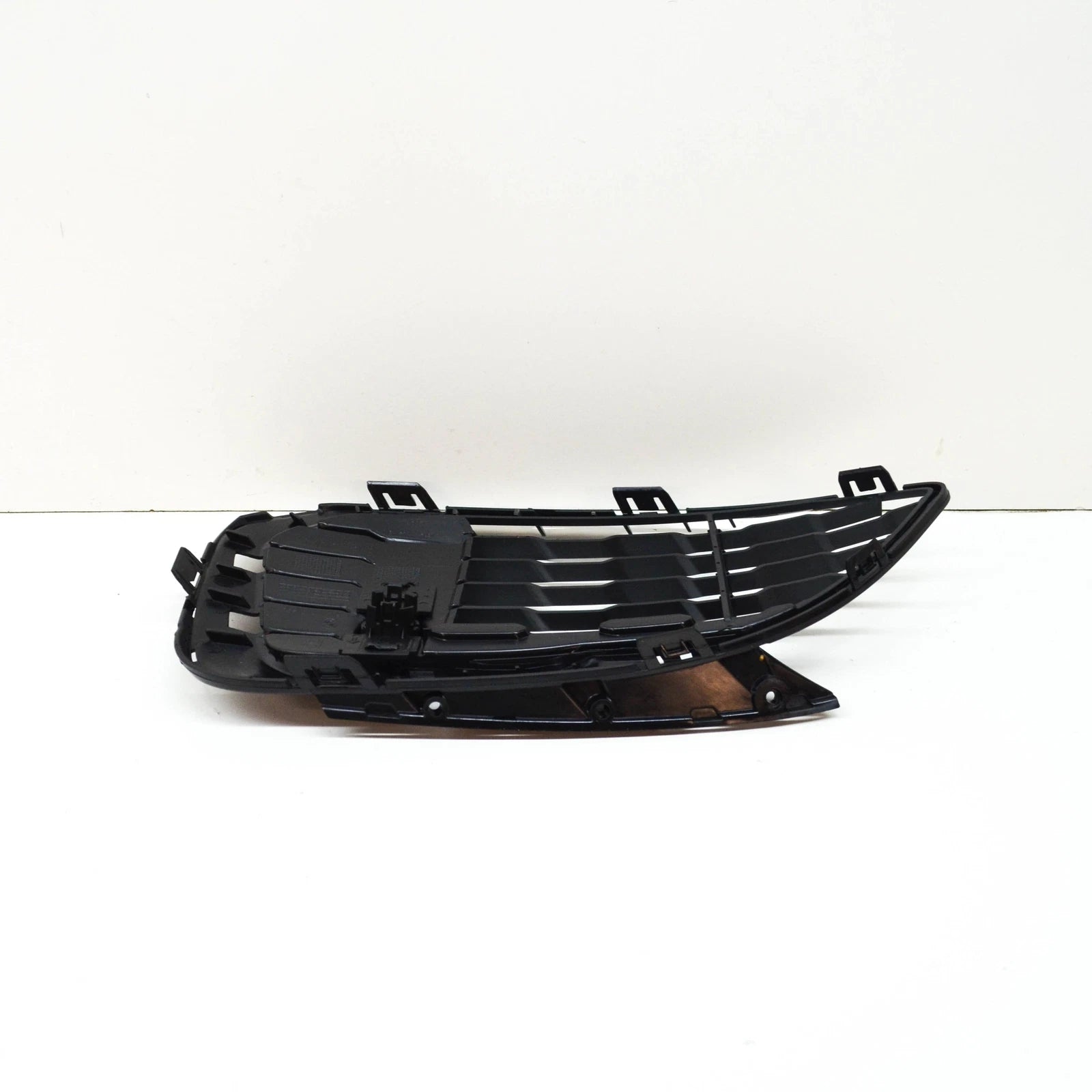 NEW BMW 1 F20 FRONT BUMPER RIGHT FOG LIGHT GRILLE 51118068606 ORIGINAL