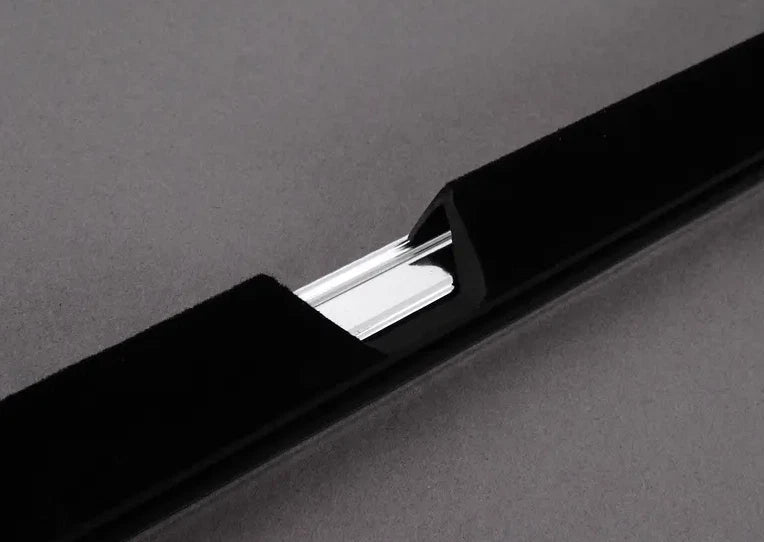 NEW BMW 3 E46 REAR LEFT DOOR WINDOW OUTER WEATHERSTRIP 51348194759 ORIGINAL