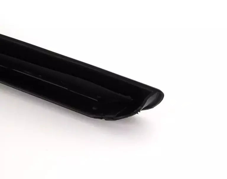 NEW AUDI A4 B7 FRONT RIGHT WINDSHIELD WATER DEFLECTOR 8E0854328E01C