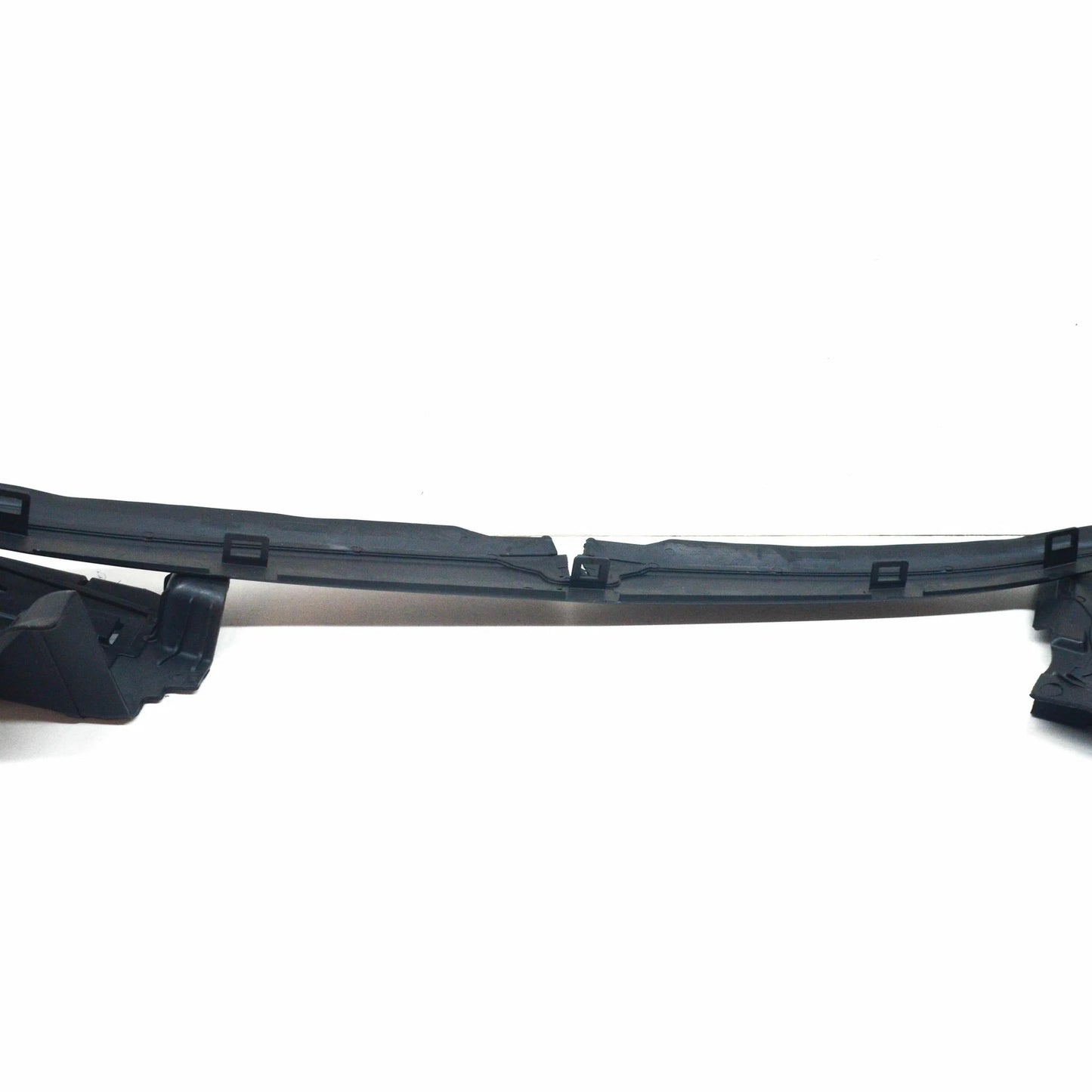 NEW MERCEDES-BENZ E W213 FRONT LOWER RADIATOR SUPPORT BAFFLE A2135051000