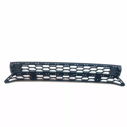 NEW VW AMAROK FRONT BUMPER LOWER GRILLE 2H68536719B9