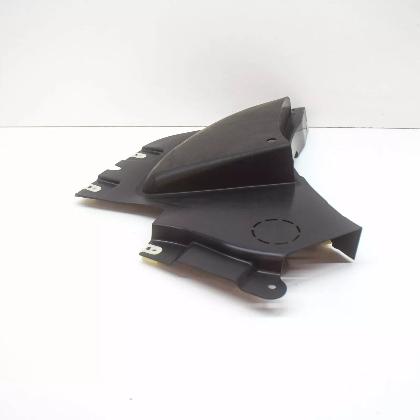 NEW BMW 4 COUPE G22 G82 FRONT LEFT BOTTOM WHEEL ARCH COVER 51758070525 ORIGINAL