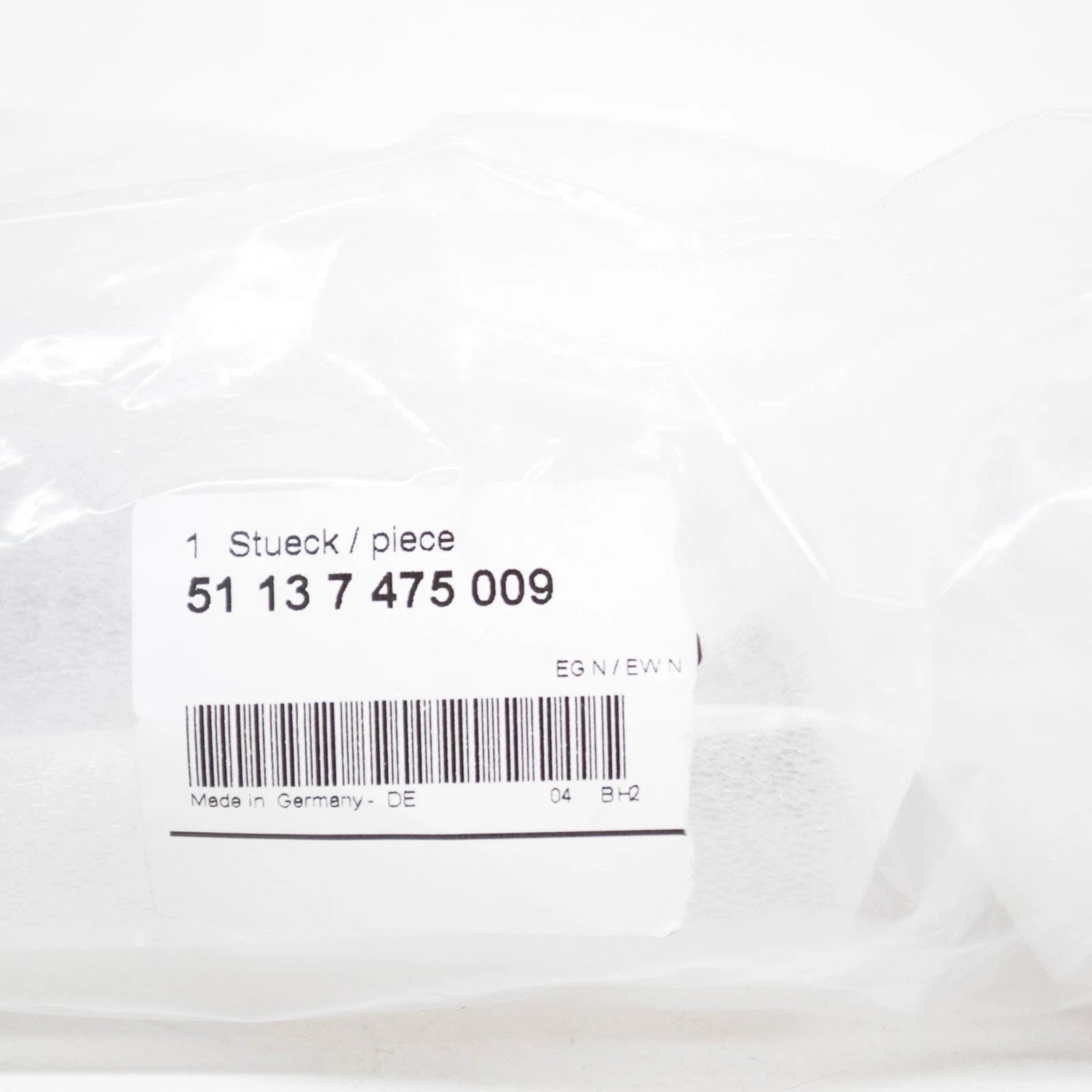 NEW BMW 4 G22,G82 FRONT WINDSHIELD LEFT VERTICAL TRIM DRIP 51137475009 ORIGINAL