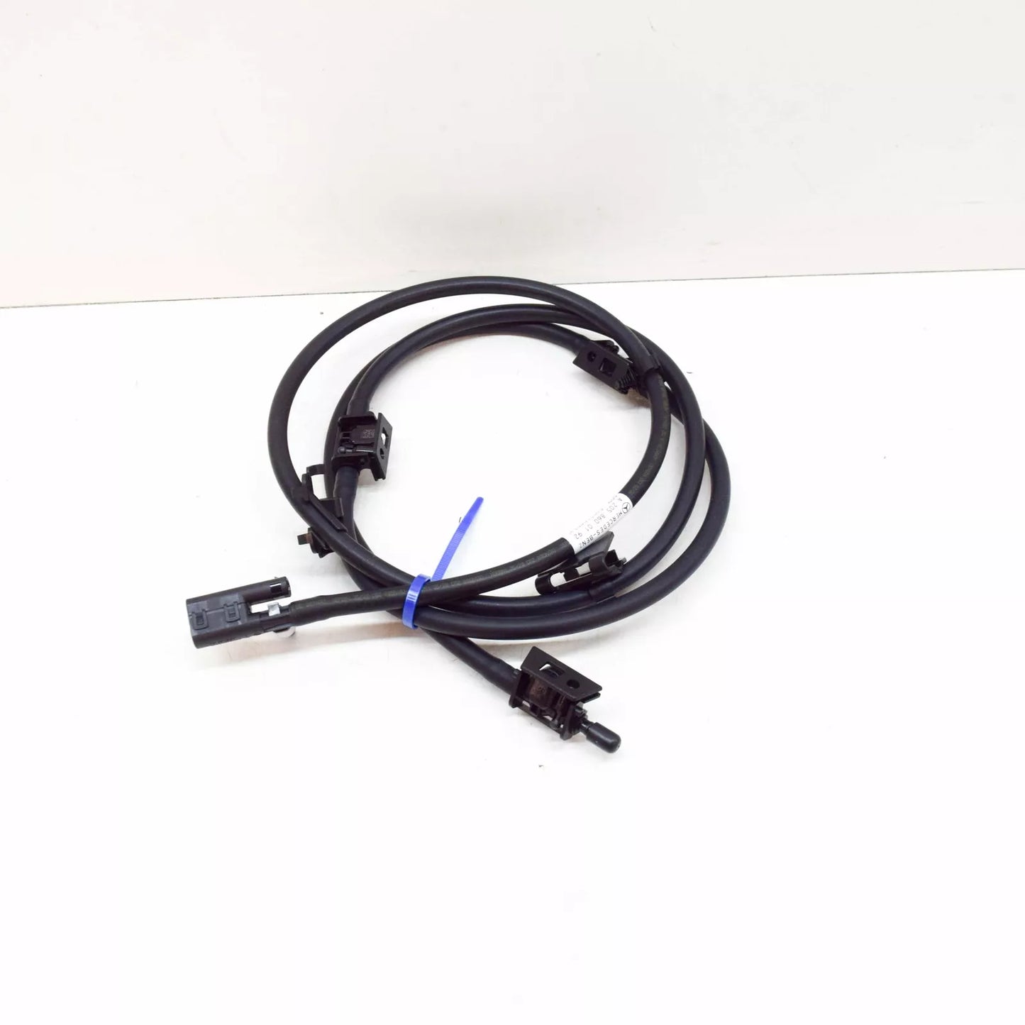 NEW MERCEDES-BENZ C W205 HEADLIGHT WASHER NOZZLE PIPE A2058600192 2015