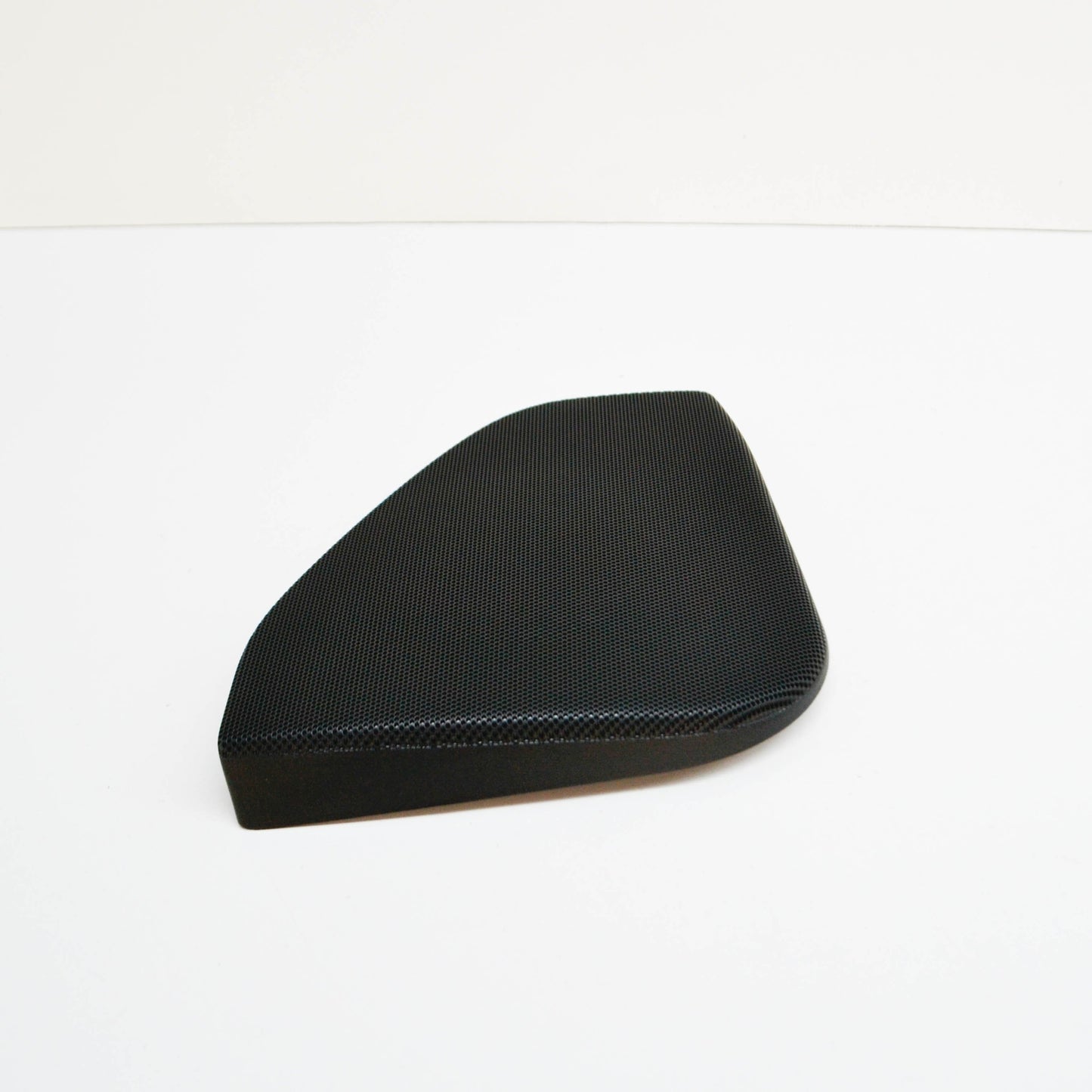 NEW MERCEDES-BENZ C W203 REAR LEFT DOOR LOUDSPEAKER TRIM A20373701889051