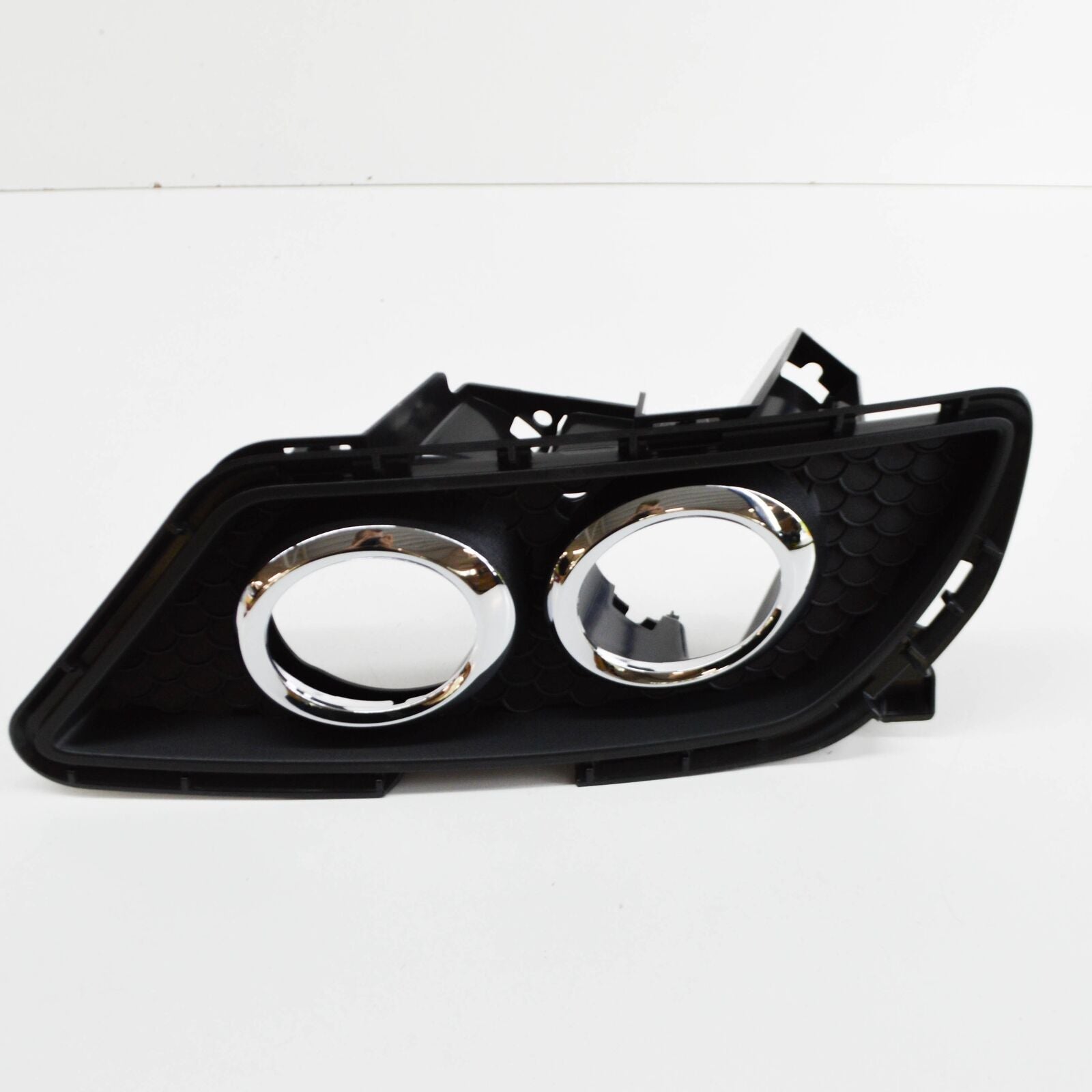 NEW MERCEDES-BENZ E COUPE C207 FRONT RH LOWER BUMPER COVER A2078850653 ORIGINAL