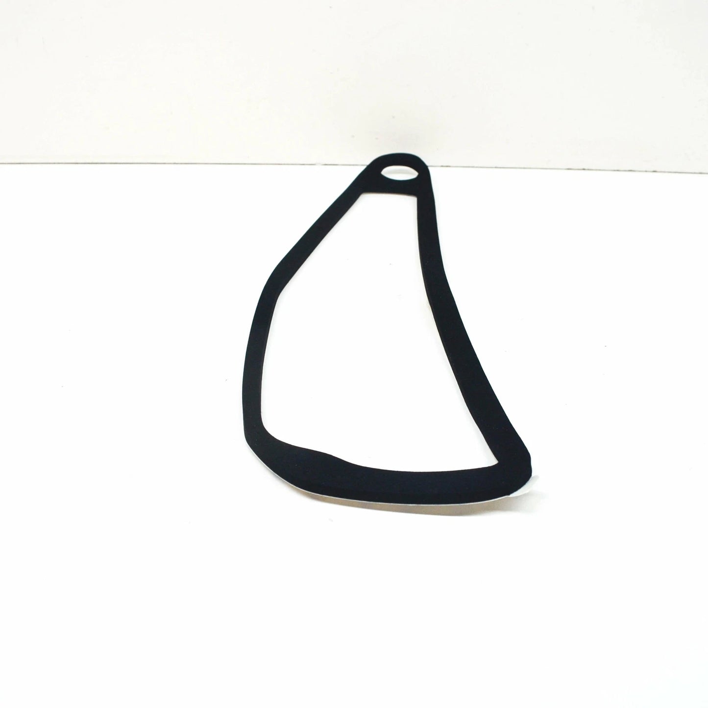 NEW AUDI Q3 8U REAR LEFT TAIL LIGHT SEAL 8U0945191A ORIGINAL