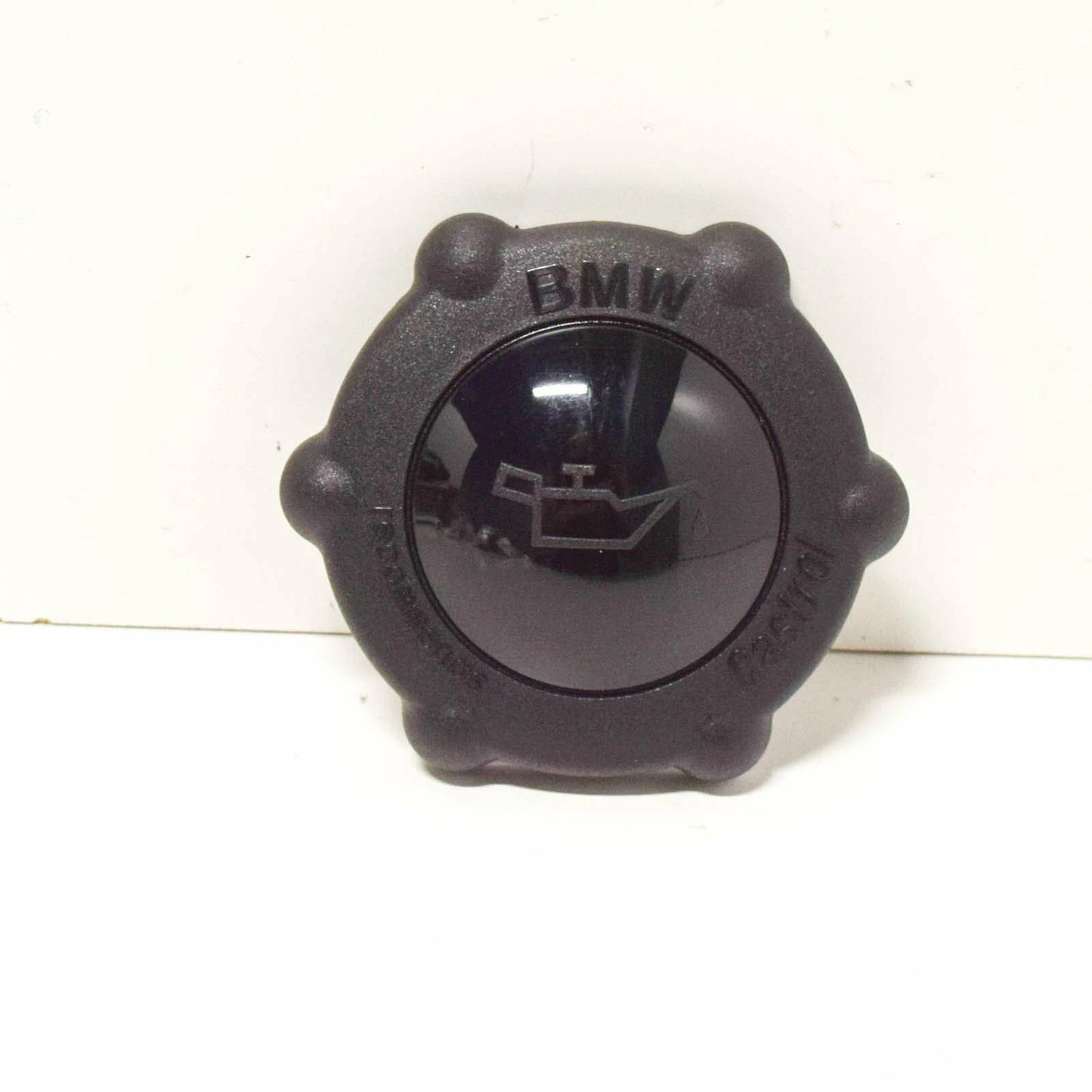 NEW BMW 3 E46 OIL FILLER CAP 11127832157 ORIGINAL