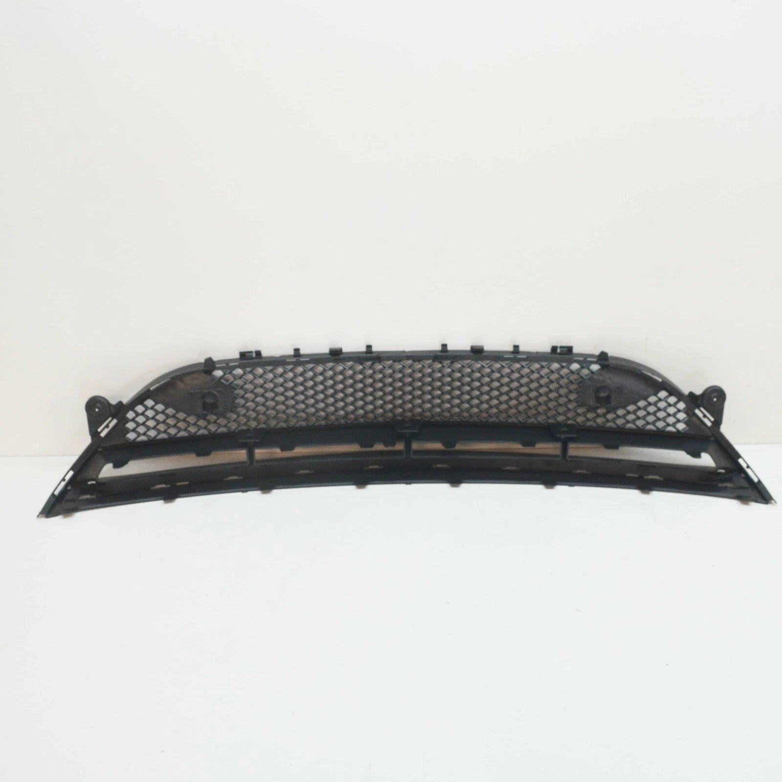 NEW MB E W213 AMG FRONT BUMPER CENTER LOWER GRILLE A2138856900