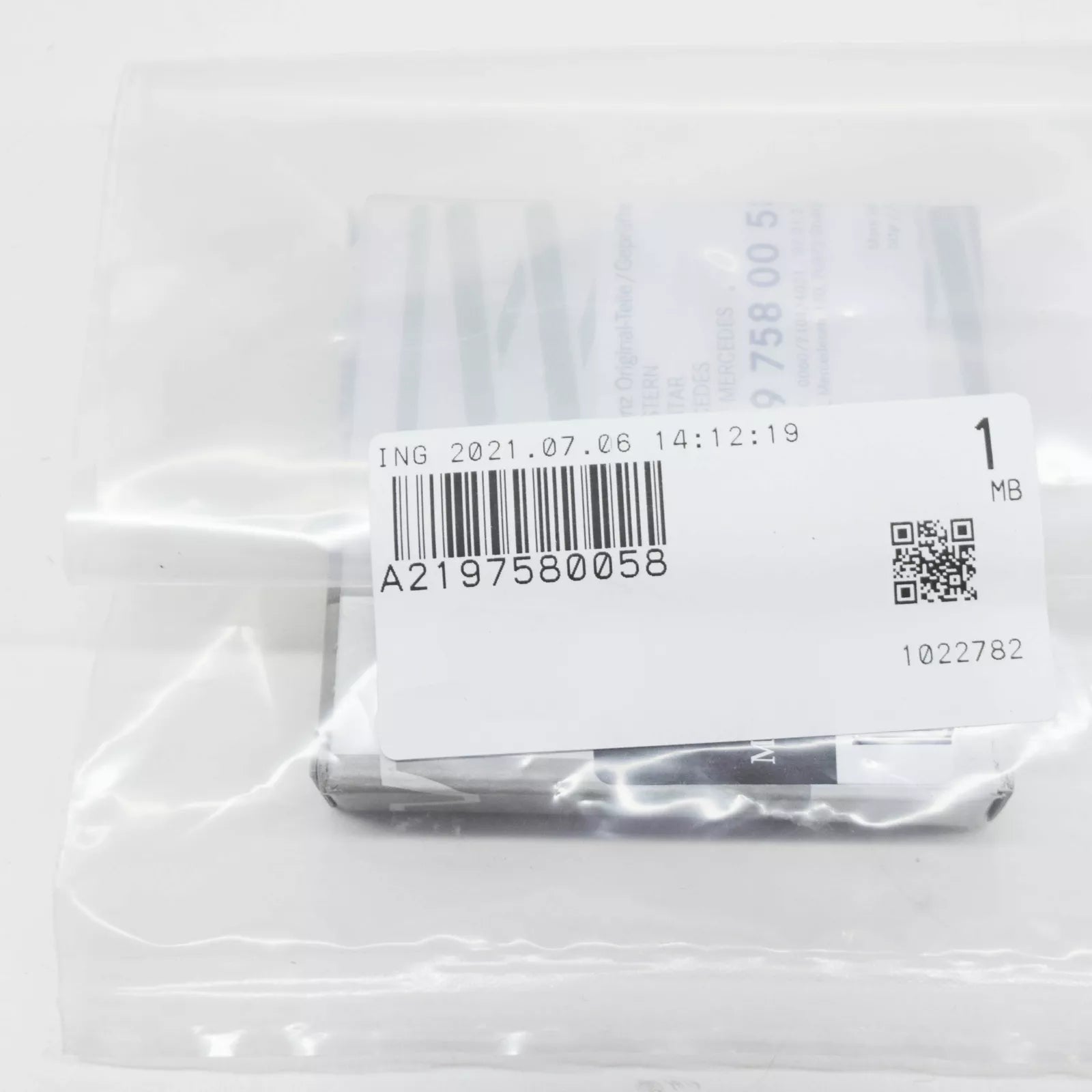 NEW MB CLS C219 REAR TRUNK BOOT LID EMBLEM BADGE A2197580058