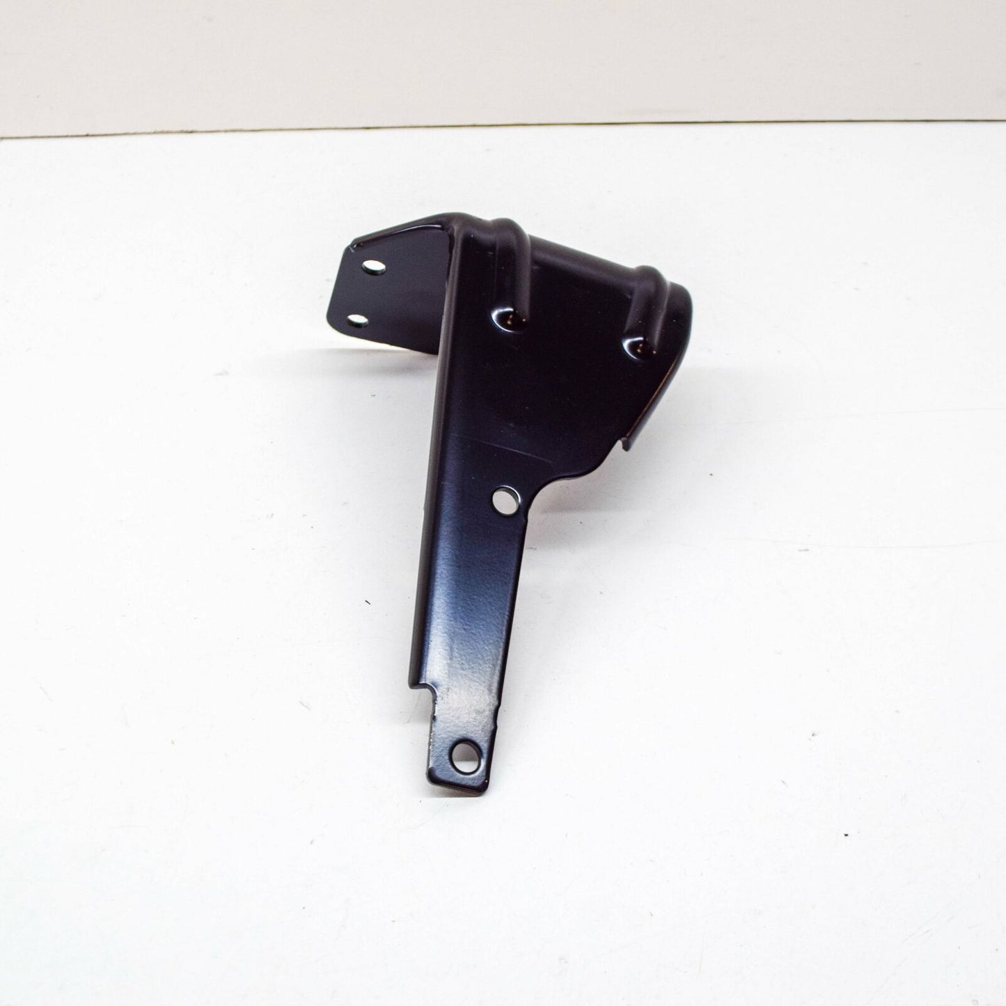 NEW AUDI E-TRON HEAT EXCHANGER UPPER CENTER BRACKET 4KE820195Q ORIGINAL