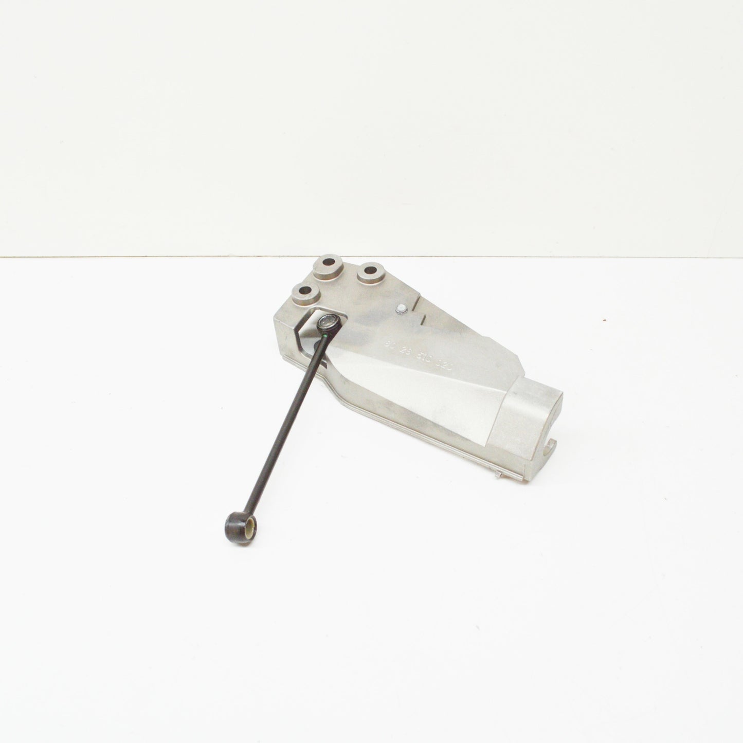 NEW MERCEDES-BENZ E W210 GEARSHIFT MECAHNISM BRACKET HANDLE A2102670240 ORIGINAL