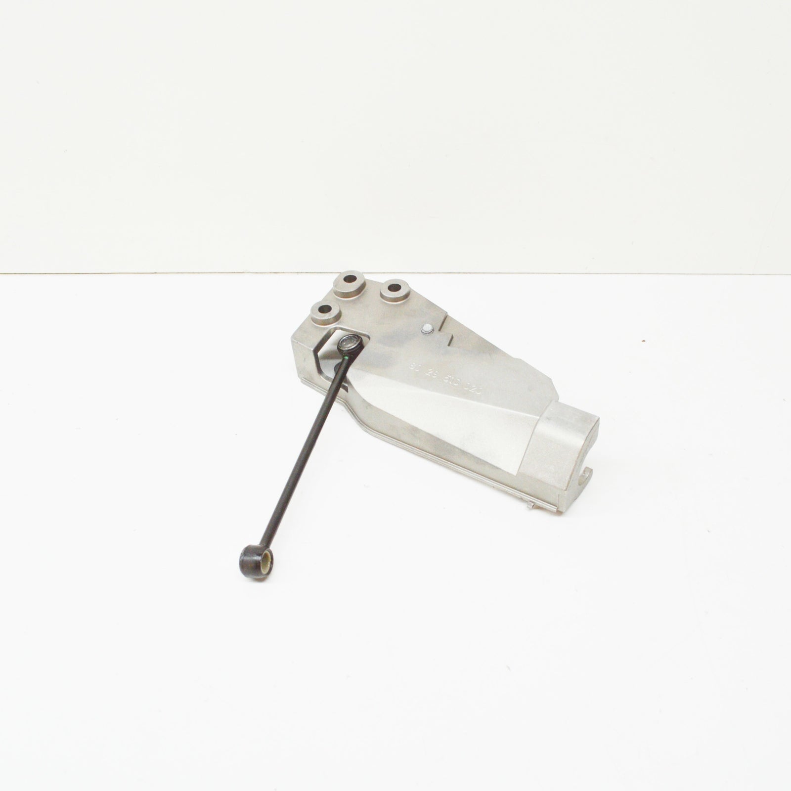 NEW MERCEDES-BENZ E W210 GEARSHIFT MECAHNISM BRACKET HANDLE A2102670240 ORIGINAL